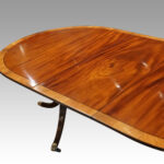 Regency style mahogany banded dining table - Image 5