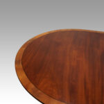 Regency style mahogany banded dining table - Image 4