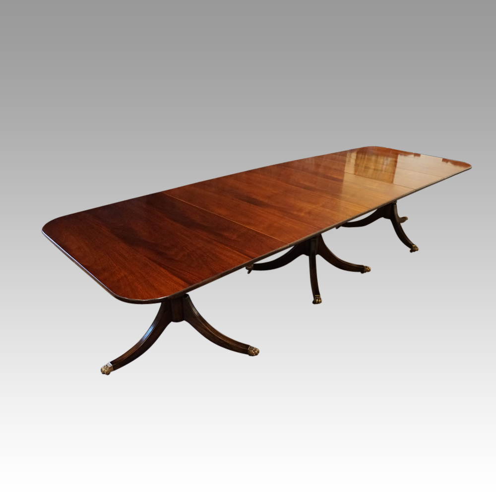 Regency-style-mahogany-3-pillar-dining-table.jpg Regency style mahogany 3 pillar dining table - Image 1