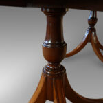 Regency style mahogany dining table - Image 8