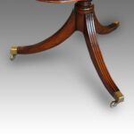 Regency style mahogany cross-banded twin pillar dining table - Image 7