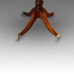 Regency style twin pillar mahogany dining table with line inlay - Image 3