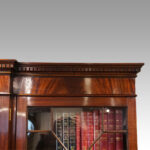 George VI mahogany breakfront bookcase - Image 4