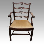 Set of 8 Hepplewhite style ladderback chairs - Image 2