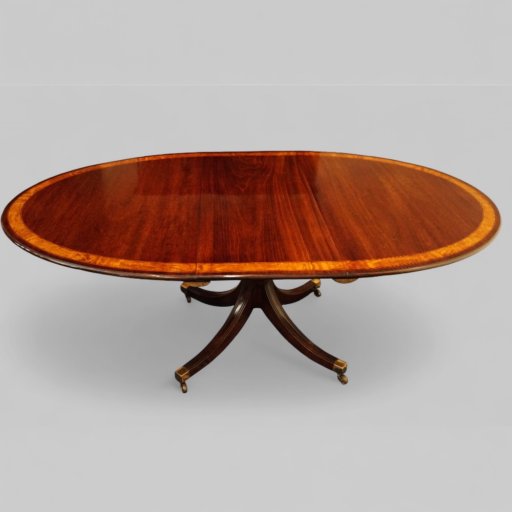 Sheraton-style-mahogany-oval-extending-dining-table.jpg Sheraton style mahogany oval extending dining table - Image 1
