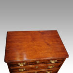 Small Georgian style chest of drawers - Image 3