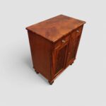 Small Victorian mahogany cupboard - Image 2