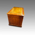 Victorian mahogany quality pedestal desk - Image 8