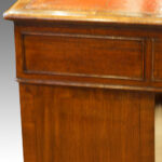 Victorian mahogany banded pedestal desk - Image 8