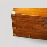 Victorian camphorwood campaign trunk - Image 9