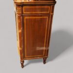 Victorian inlaid mahogany display cabinet - Image 3