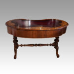 Victorian inlaid walnut kidney desk - Image 4
