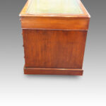 Victorian mahogany pedestal desk 123cms - Image 8
