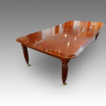 Victorian mahogany extending dining table