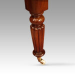 Victorian mahogany extending dining table - Image 8