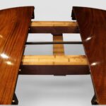 Victorian Mahogany Extending Dining Table with Two Leaves and Fluted Legs - Image 4