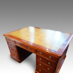 Victorian mahogany partners desk - Image 13