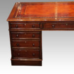 Victorian mahogany pedestal desk 150cms - Image 7