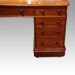 Victorian mahogany pedestal desk 153cms - Image 2
