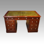 Victorian mahogany pedestal desk