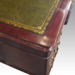 Victorian mahogany pedestal desk - Image 10