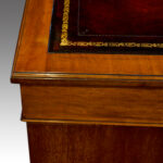 Victorian mahogany pedestal desk - Image 9