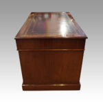 Victorian mahogany pedestal desk - Image 7