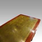 Victorian mahogany pedestal desk - Image 2