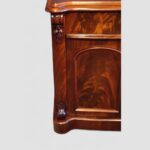 Victorian mahogany serpentine chiffonier - Image 9