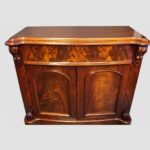 Victorian mahogany serpentine chiffonier - Image 5