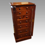 Victorian mahogany Wellington chest - Image 5