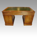 Victorian oak pedestal desk - Image 5