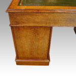 Victorian oak pedestal desk - Image 9