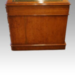 Victorian oak pedestal desk - Image 7