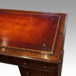 Victorian oak pedestal desk - Image 2