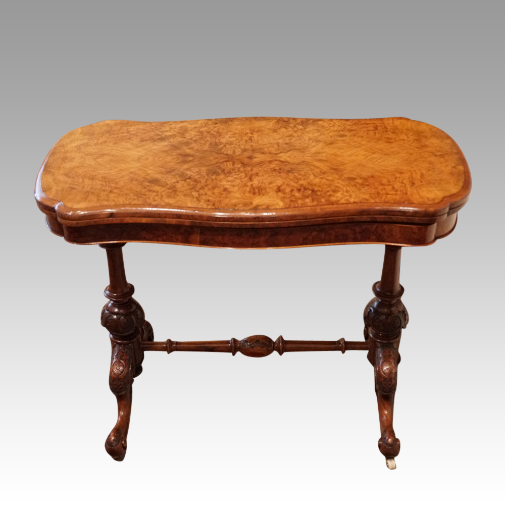 Victorian-shaped-walnut-card-table.jpg Victorian walnut card table - Image 1
