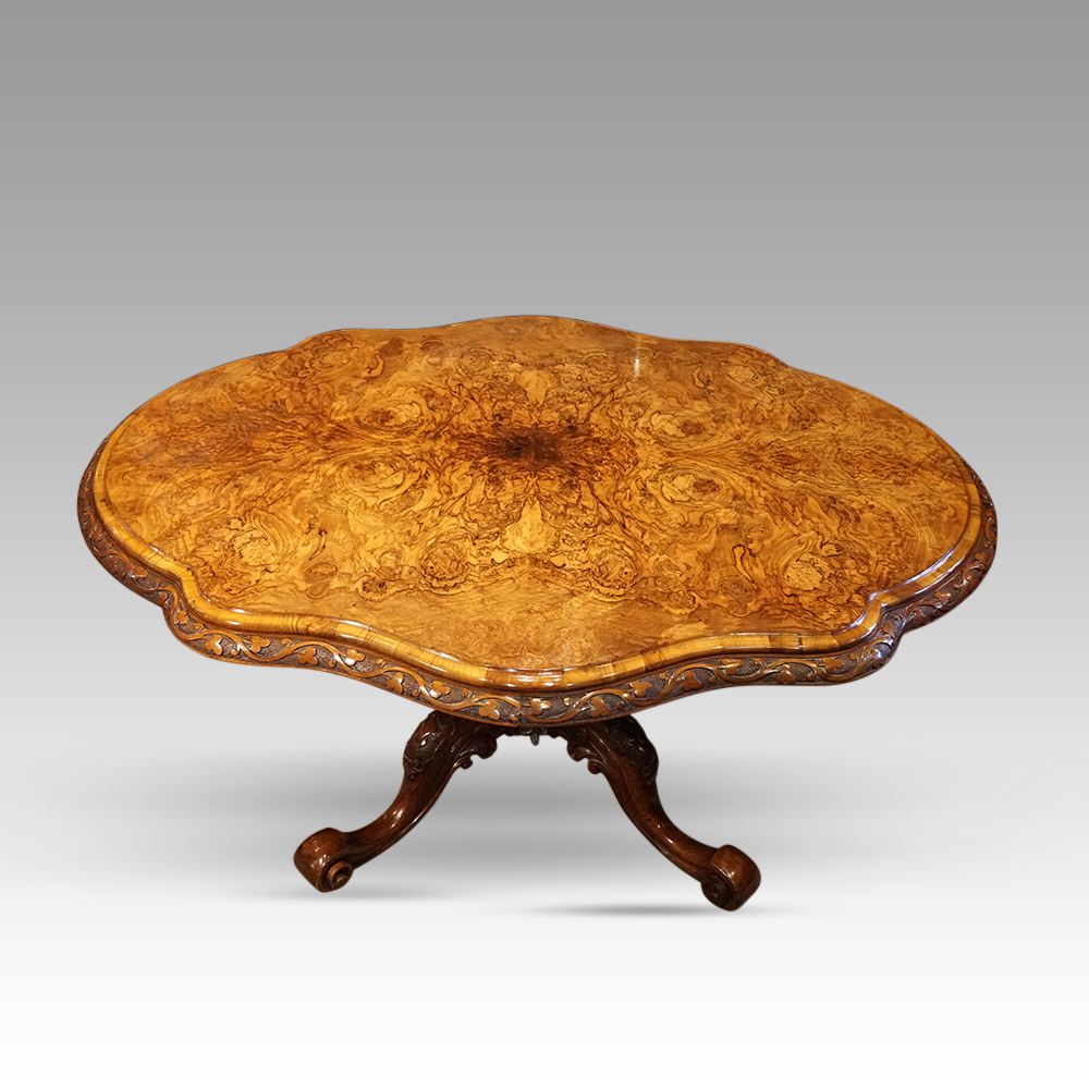 Victorian-shaped-walnut-loo-table.jpg Victorian shaped walnut loo table - Image 1