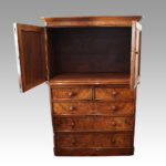 Victorian walnut linen press - Image 7