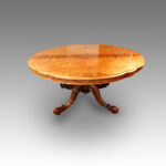 Victorian walnut shaped loo table - Image 2
