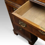 Georgian style walnut pedestal desk - Image 6