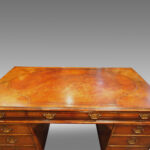 Superb Edwardian walnut pedestal desk Now Sold - Image 3