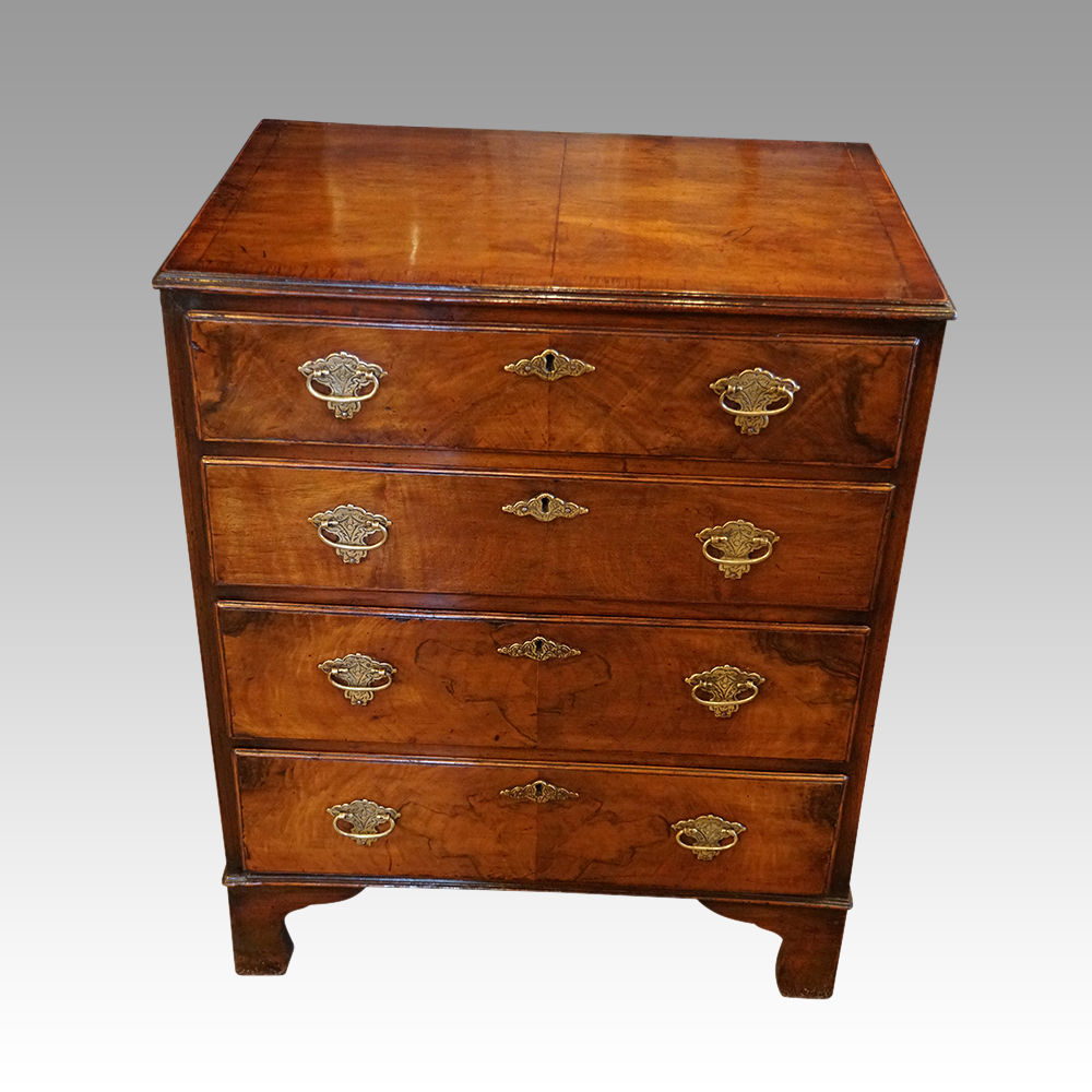 Walnut-Queen-Anne-style-small-chest.jpg Walnut Queen Anne style small chest - Image 1