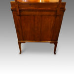 Walnut bow front dressing table - Image 3