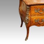 Kingwood marquetry commode - Image 2
