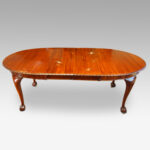Waring and Gillow mahogany extending dining table