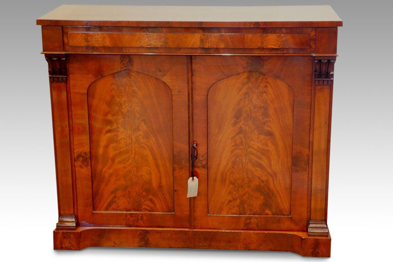 William-IV-mahogany-chiffonier-sideboard6.jpg William IV mahogany chiffonier sideboard NOW SOLD - Image 1