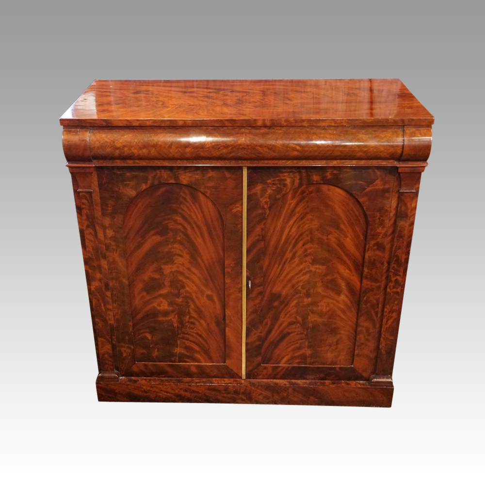 William-IV-mahogany-side-cabinet-sideboard.jpg William IV mahogany chiffonier - Image 1