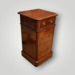 Pair of Victorian Mahogany Bedside Chests – 3 Drawer Nightstands - Image 2