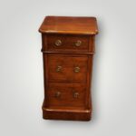 Pair of Victorian Mahogany Bedside Chests – 3 Drawer Nightstands - Image 7