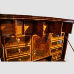 William & Mary Oyster Walnut Escritoire on Stand – 17th Century Bureau Cabinet - Image 6